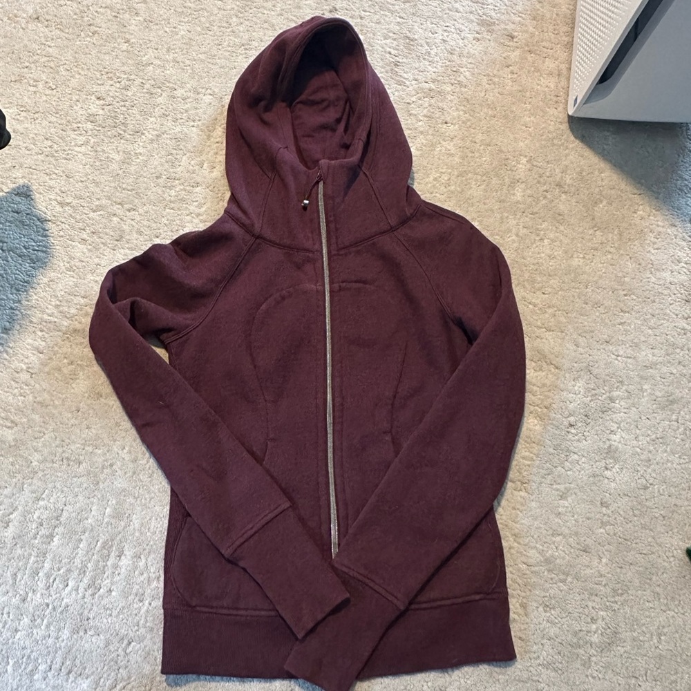 Lululemon Scuba Full Size Burgundy Zip-Up size 4